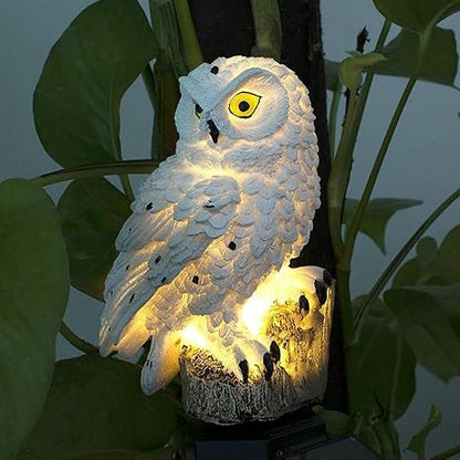 Solcelledrevet havelampe formet som en ugle