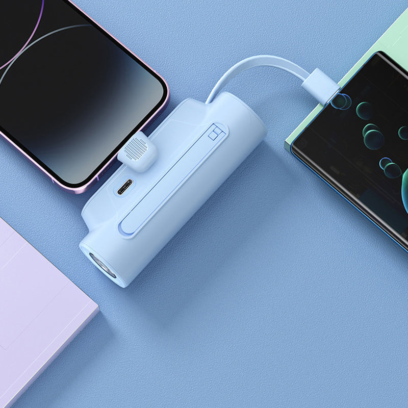 PocketVolt Duo™ – Powerbank med indbygget kabel og LED-lygte