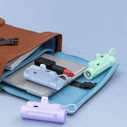 PocketVolt Duo™ – Powerbank med indbygget kabel og LED-lygte