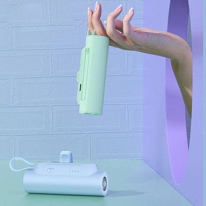 PocketVolt Duo™ – Powerbank med indbygget kabel og LED-lygte